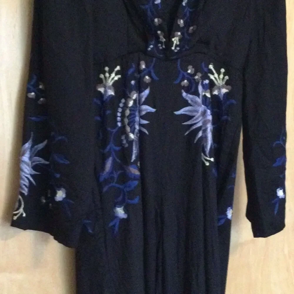Urban Outfitters Floral Jumpsuit embroidered - Picture 13 of 16